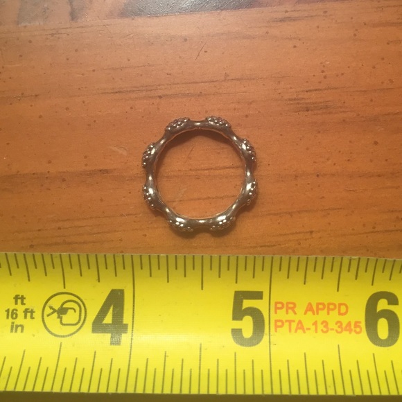 8-Pod Pavé, fancy purple Pandora Ring - Picture 3 of 6